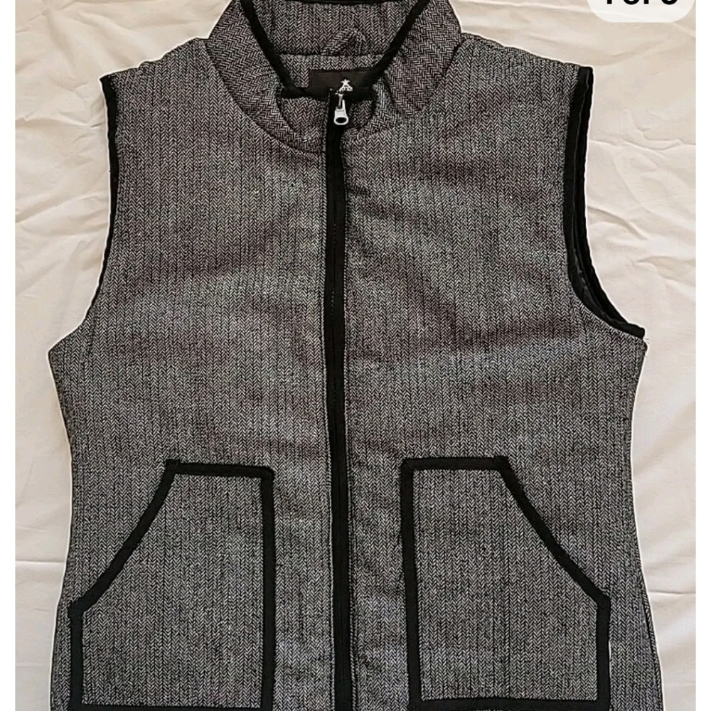 The Royal Standard Herringbone Women's Gray Size S With 2 front pockets and Zip
